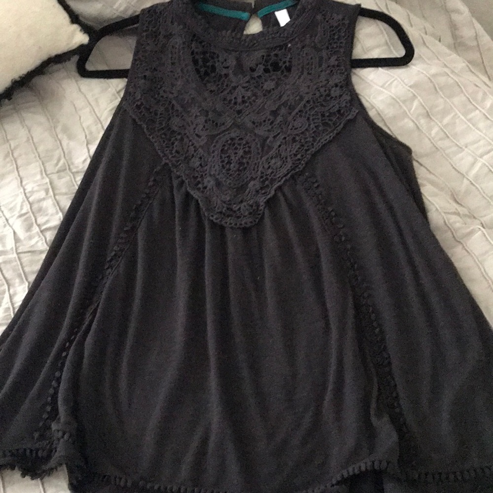 Xhilaration Top with Lace Detailing!